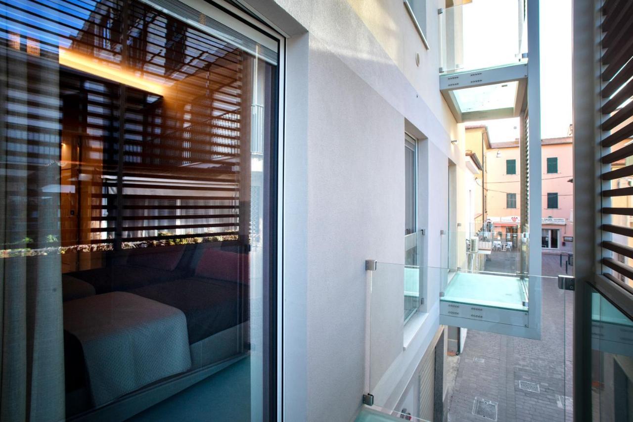 Vistamare Suite & Room มารินา ดิ กัมโป ภายนอก รูปภาพ